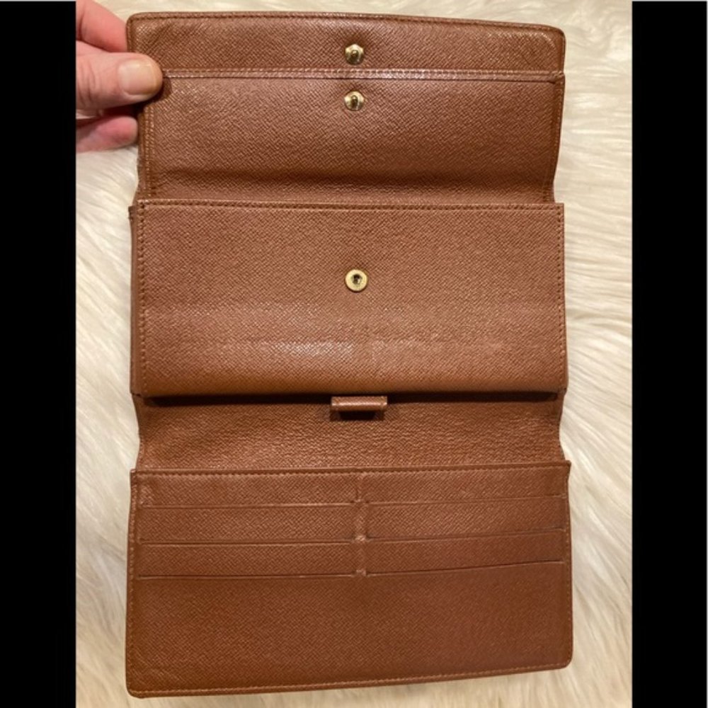 Authentic Louis Vuitton International Wallet - Picture 2 of 8